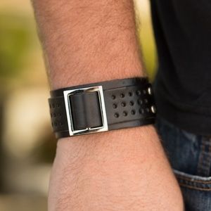 Leather Buckle Cuff
